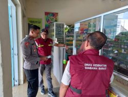 Kabag Ops Polres KSB dan Dikes Lakukan Sidak ke Sejumlah Apotik di Taliwang